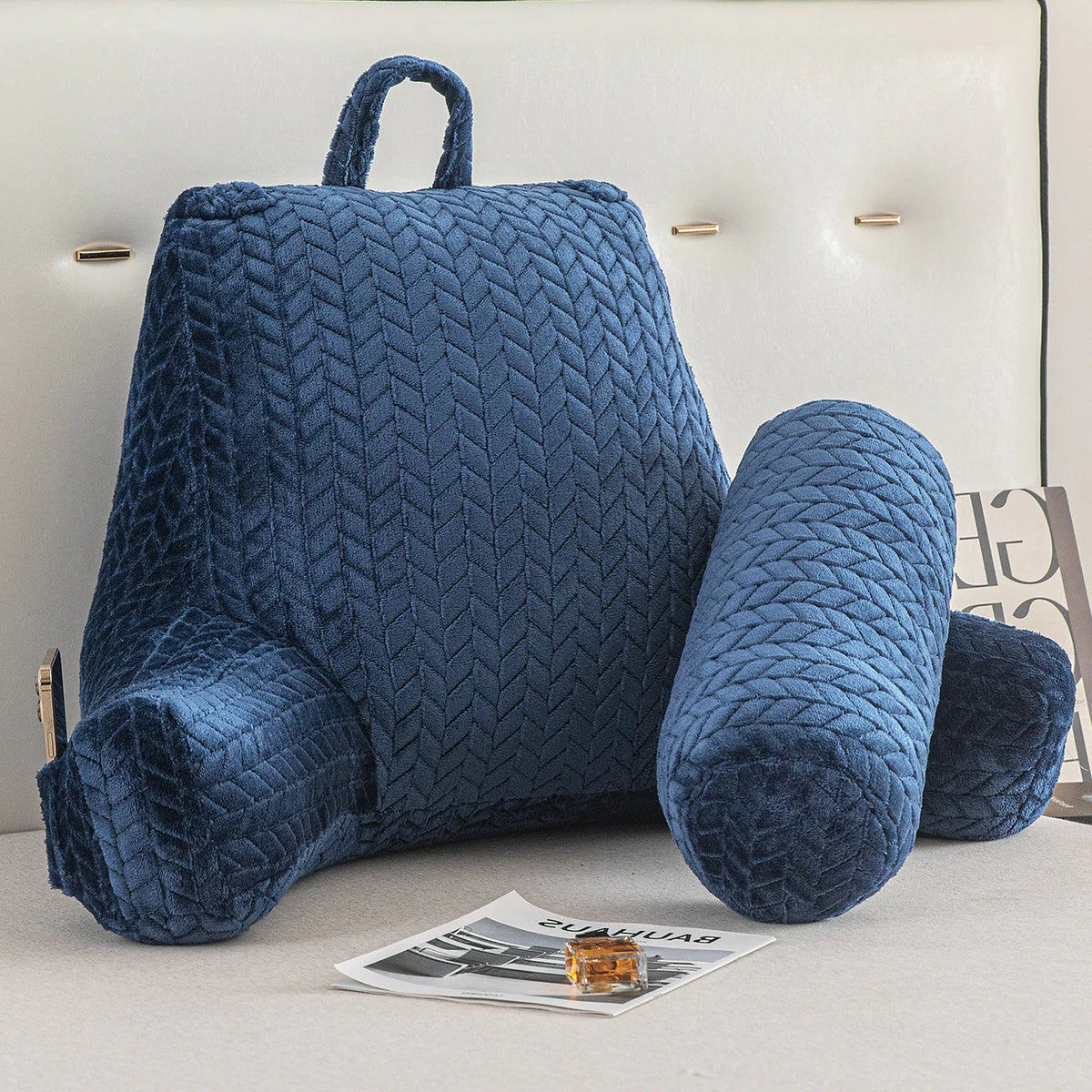 Coussin de Lecture sur Lit